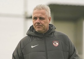 Head coach of Turkish club hospitalized
