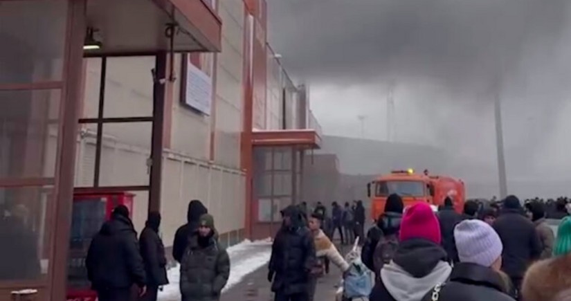 В Москве два человека пострадали в результате пожара на рынке Садовод