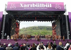 Cıdır düzündə “Xarıbülbül” festivalının açılış konserti olub