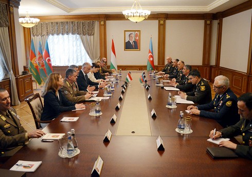 Обсуждены вопросы расширения азербайджано-венгерских военных связей