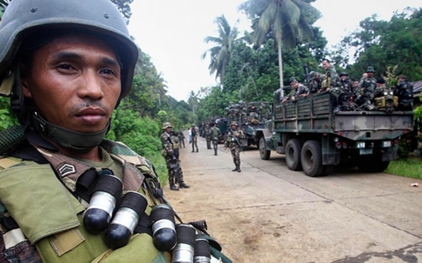 Американский спецназ освобождает захваченный боевиками города на Филиппинах