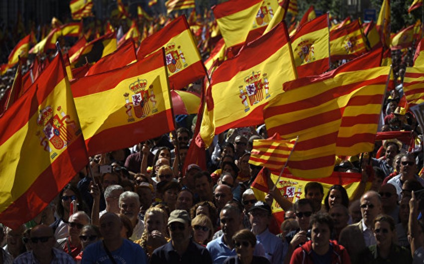 Мадрид потребовал прояснить вопрос о независимости Каталонии до 16 октября