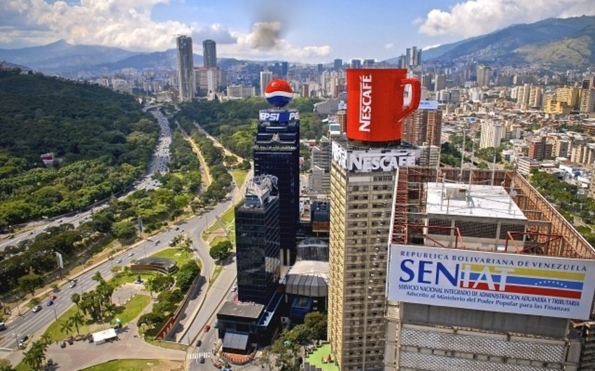 Venesuelanın xarici hesablarından 30 mlrd. dollar oğurlanıb