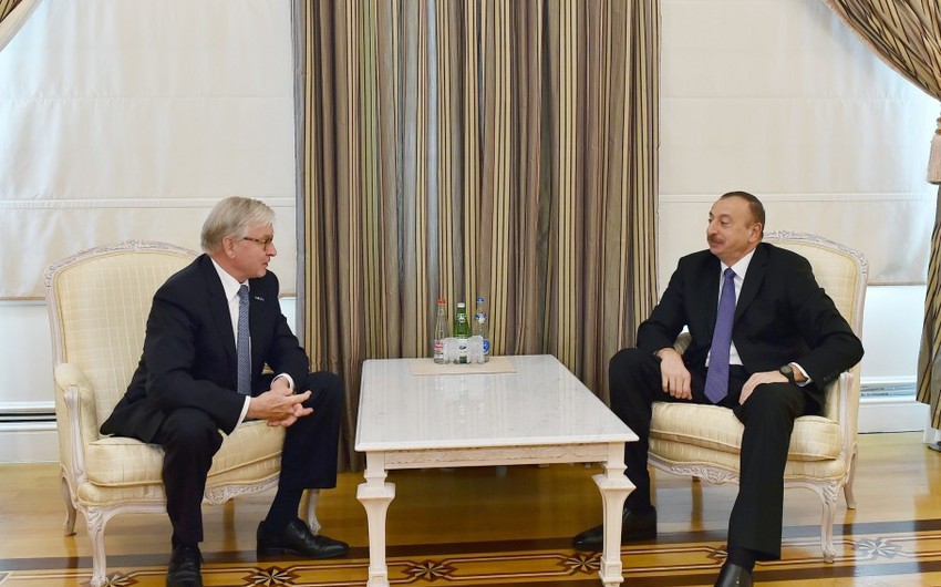 President Ilham Aliyev receives President of Maastricht School of Management