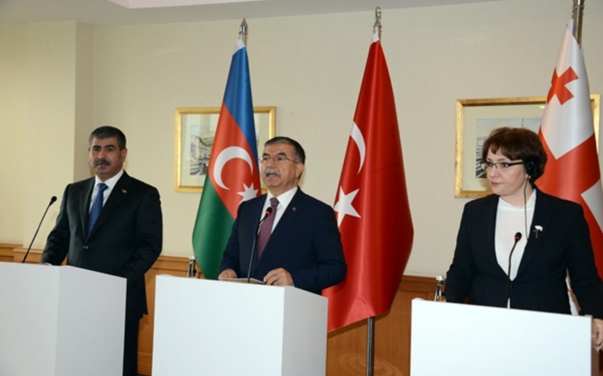 Azerbaijan, Georgia and Turkey defense ministers held trilateral meeting