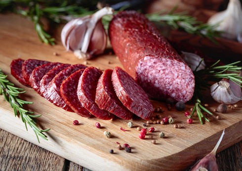Азербайджан начал импортировать колбасу еще из 3 стран