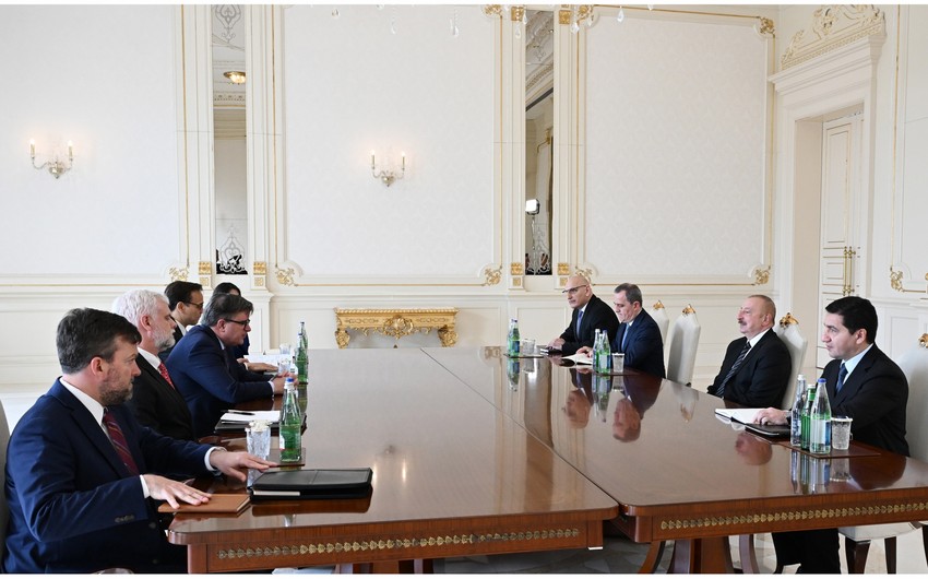 President Ilham Aliyev receives US Assistant Secretary of State