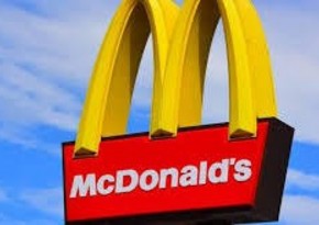 Во Франции в McDonald's выстроилась многокилометровая очередь - ВИДЕО