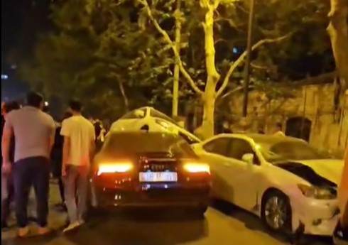 В Баку произошла цепная авария с участием девяти автомобилей