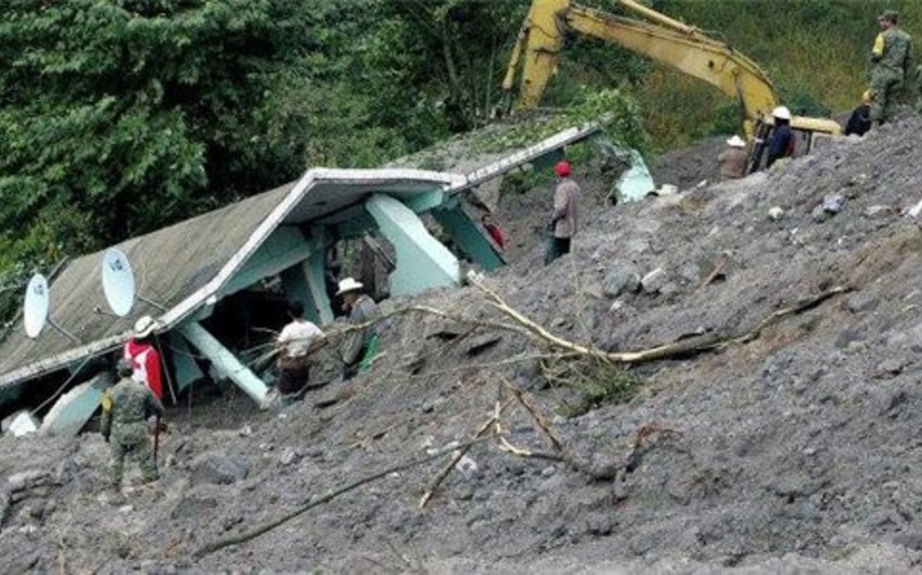 ​В Мьянме жертвами схода оползня рядом с шахтой стали более 10 человек