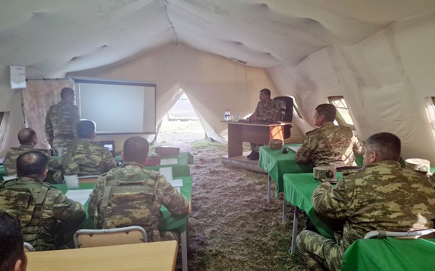 В армии Азербайджана прошли командно-штабные учения