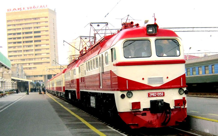 В вагоне поезда Беюк Кесик-Баку скончался 41-летний мужчина