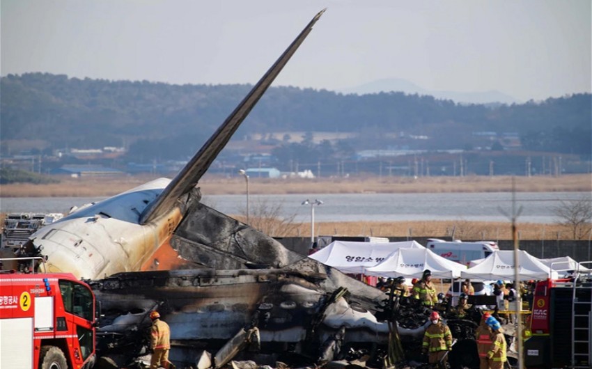 Acting S. Korean president arrives at plane crash site