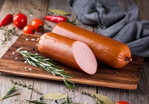 Азербайджан почти вдвое увеличил импорт колбасы из Германии