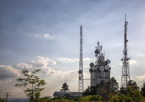 В Азербайджане возникли проблемы с доступом к сети мобильных операторов Bakcell и Nar