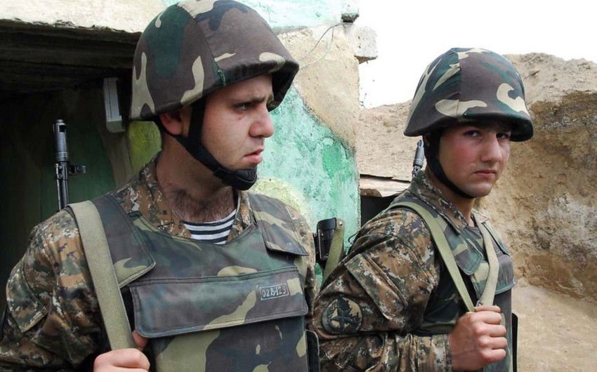 Ermənistan ordusunun 4 zabiti ölkənin Hərbi Polisinin əməkdaşını döyüblər