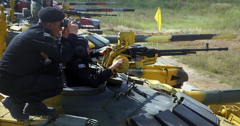 МО: Азербайджанские танкисты продолжают подготовку к конкурсу Танковый биатлон