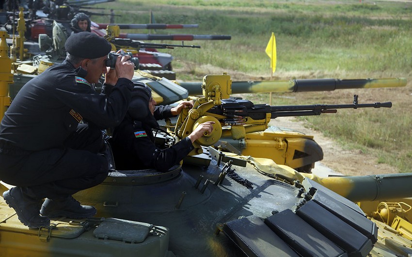 МО: Азербайджанские танкисты продолжают подготовку к конкурсу Танковый биатлон
