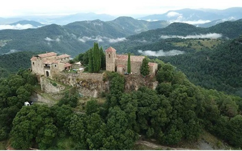 В Испании сдают в аренду средневековый замок - ФОТО