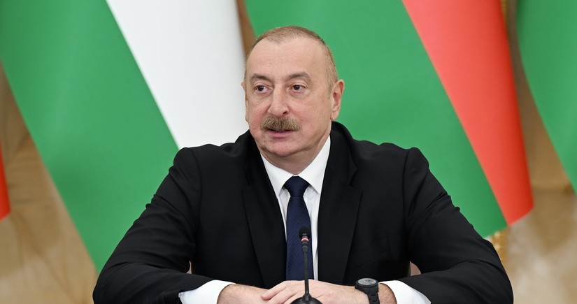 Президент: Дни культуры Таджикистана в Азербайджане являются важным событием в двусторонних отношениях