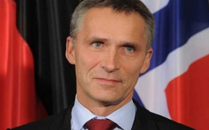 Генсек: Министры обороны НАТО обсудят в Брюсселе размещение техники в Восточной Европе
