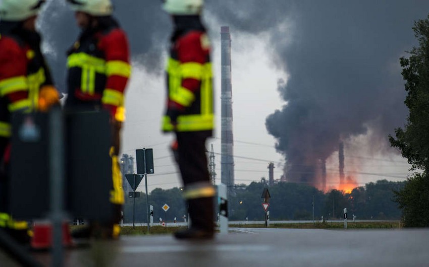 В Баварии в результате взрыва на заводе Bayernoil пострадали восемь человек