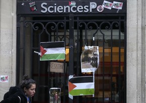 Paris Sciences Po students block institute entrance in support of Palestine