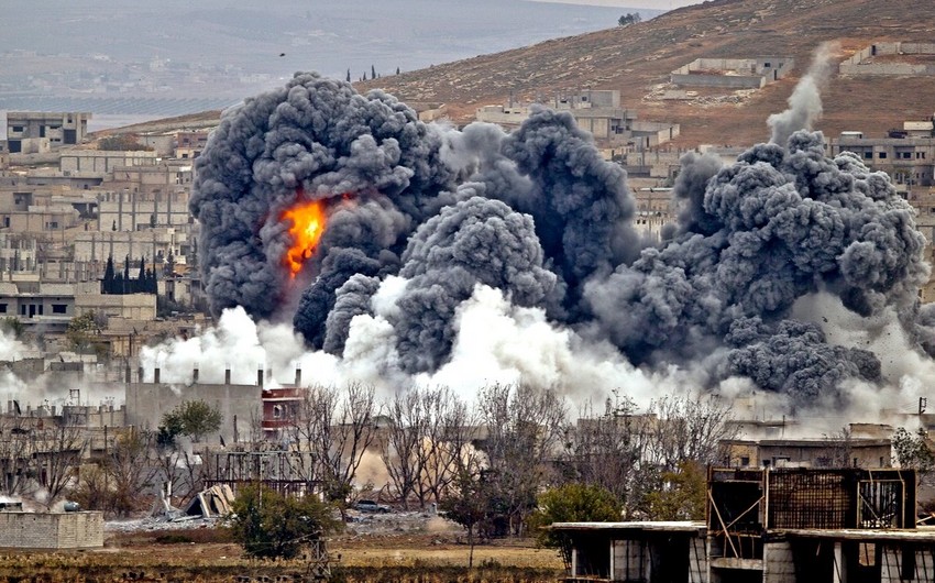 В результате авиаудара коалиции на востоке Сирии погибли 35 человек