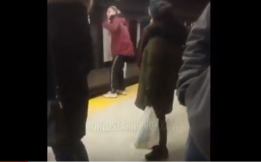 В Канаде поезд сбил музыканта, дурачившегося на платформе - ВИДЕО