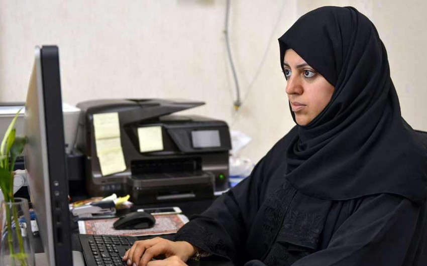 ​В Саудовской Аравии женщины впервые принимают участие в выборах