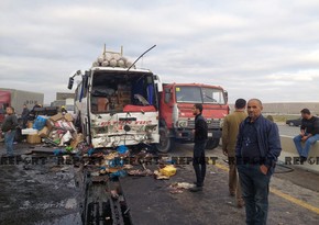 В Гаджигабуле столкнулись пассажирский автобус и грузовик, есть пострадавшие 