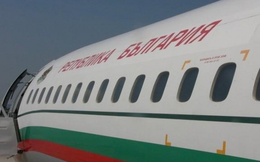 ​Самолет с премьером Болгарии аварийно сел в аэропорту Софии