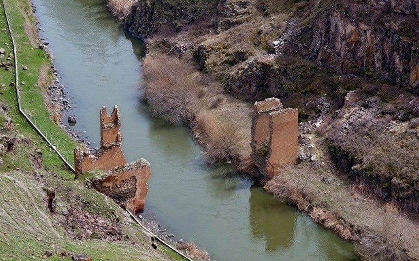 Турция восстановит исторический мост Шелковый путь на турецко-армянской границе