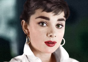 Unseen Audrey Hepburn letters up for auction