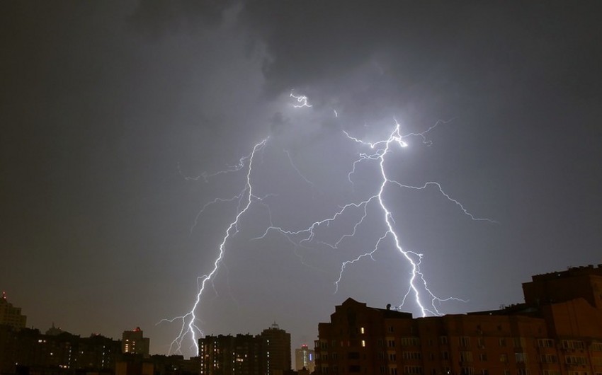 Lightning strikes kill at least eight people in eastern India