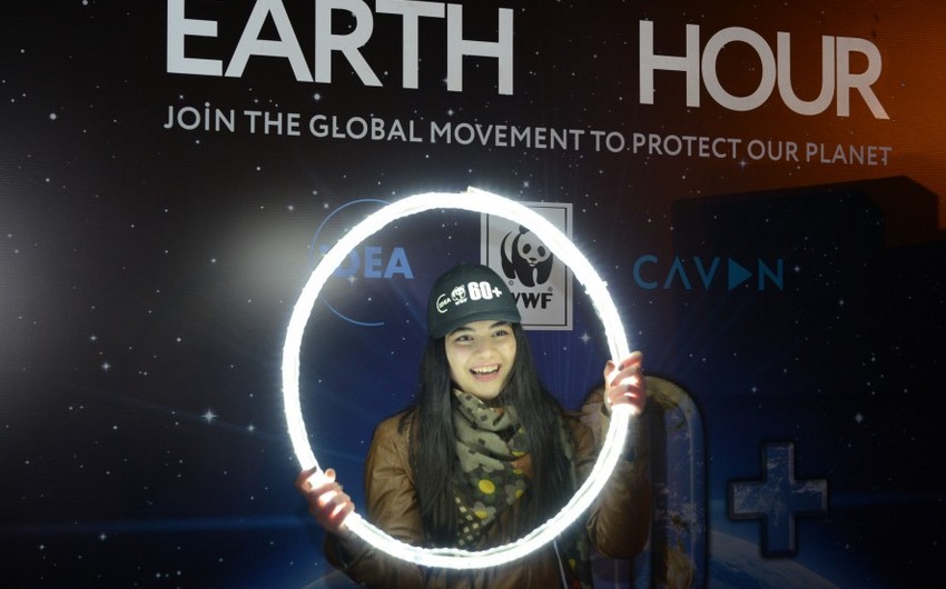В Баку провели крупнейшую экологическую акцию Час земли - ФОТО
