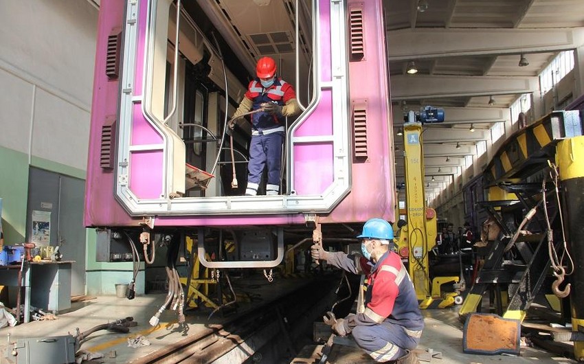 Azərbaycanlı mütəxəssislər ilk dəfə yeni nəsil metro qatarlarını təmir edəcək