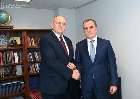 Джейхун Байрамов встретился с министром иностранных дел Польши