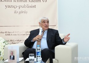 Kamal Abdulla: “Yarımçıq əlyazma”ya görə məni “döyənlər”, söyənlər, hətta xalq düşməni elan edənlər oldu