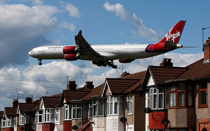 Британский пассажирский самолет случайно превысил скорость звука
