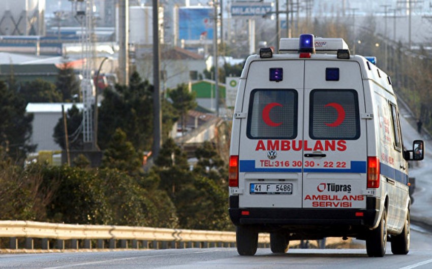 İstanbulda zavodda partlayış baş verib, yaralananlar var