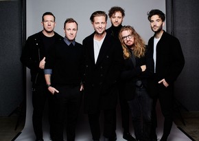 Музыкальная группа OneRepublic подняла украинский флаг на концерте
