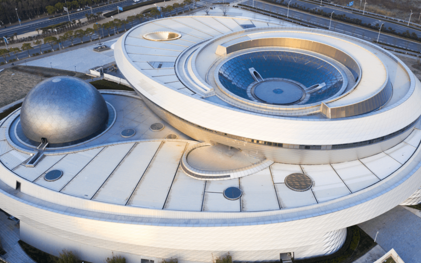 В Шанхае открыли самый большой в мире планетарий