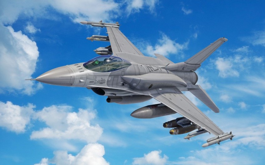 Polşanın Baş naziri: “NATO-nun koordinatorluğu ilə Ukraynaya “F-16” verməyə hazırıq”