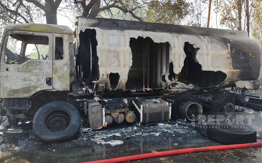 В Баку во время пожара взорвался бензовоз