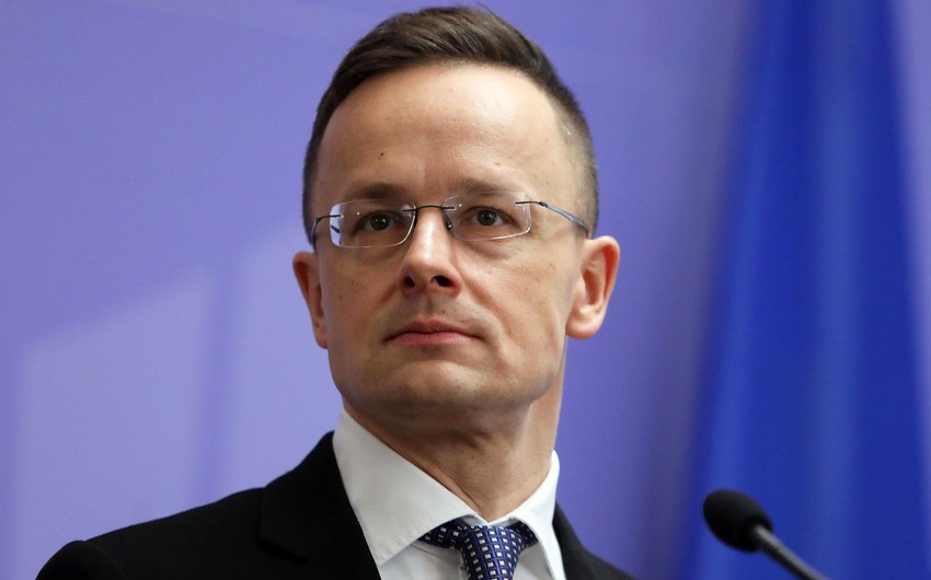 Глава МИД Венгрии направился в Китай обсудить план урегулирования конфликта в Украине