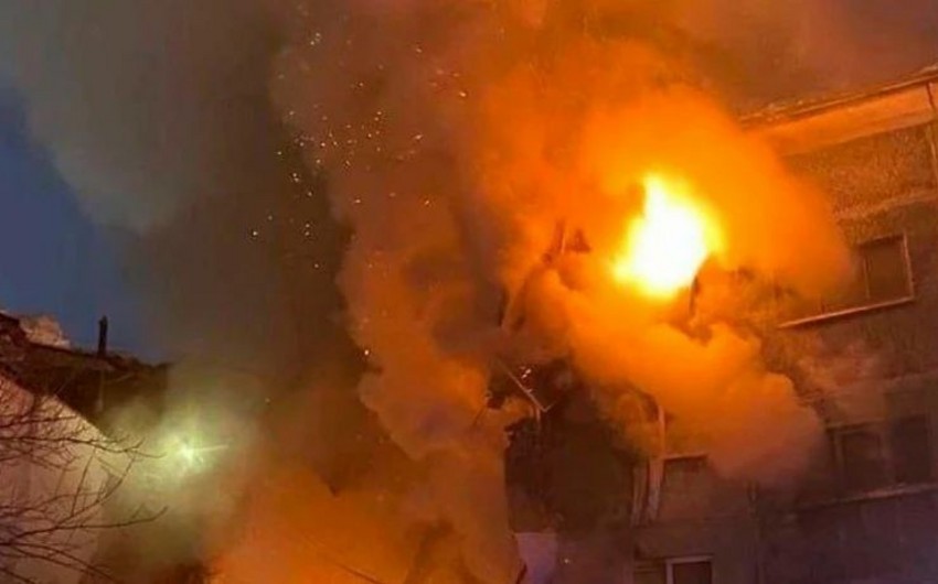 В результате взрыва в жилом доме в Новосибирске погибли 13, спасены 14 человек  
