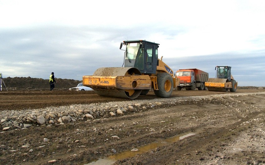 На строительство автомобильной дороги в Геранбойском районе выделено 4,4 млн манатов
