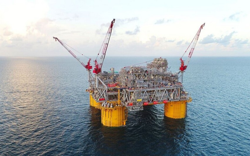 Several energy companies preparing to suspend production in Gulf of Mexico