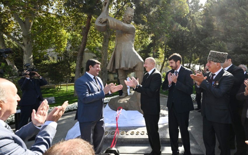 Prezident İlham Əliyev Bakıda Aşıq Ələsgərin abidəsinin açılışında iştirak edib - YENİLƏNİB